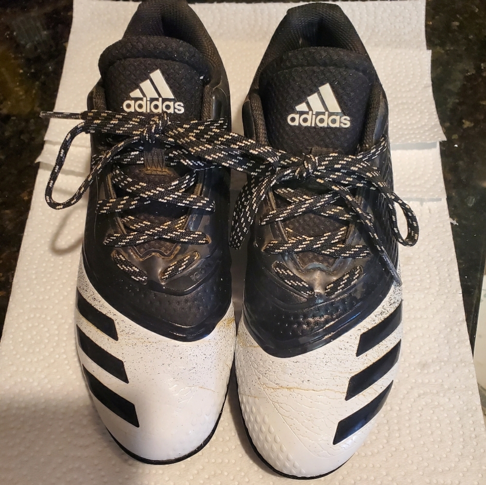 Girls softball cleats